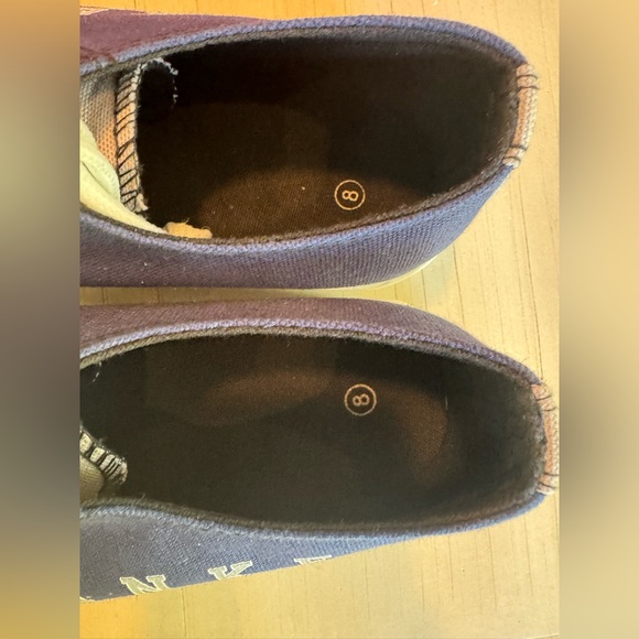 Men’s New York Yankees FOCO Tonal Wordmark Canvas Shoes - Size 8 - Picture 12 of 15